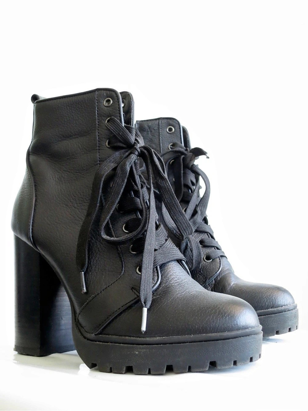 Steve Madden Laurie Black Leather Platform Lace-Up Booties Size 7.5 NWT